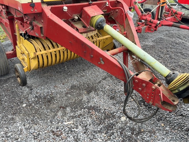 new-holland-630-image-3