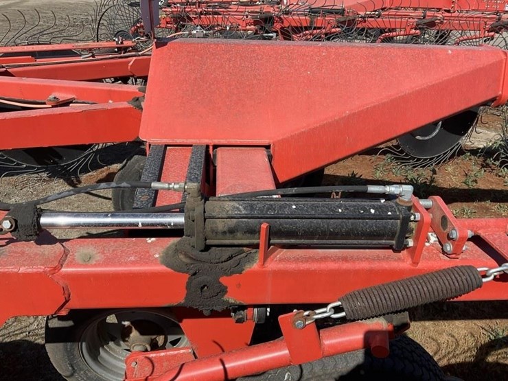 kuhn-sr300-image-17