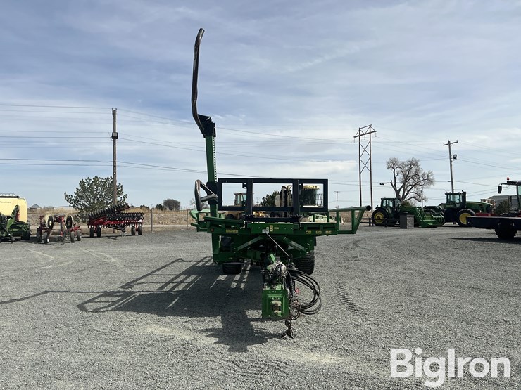 anderson-rbm1400-round-baler-accumulator/mover-image-2