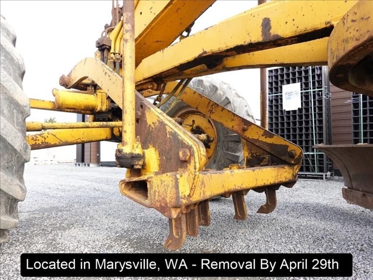 1965-caterpillar-120-image-5