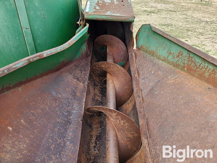 john-deere-700-image-18