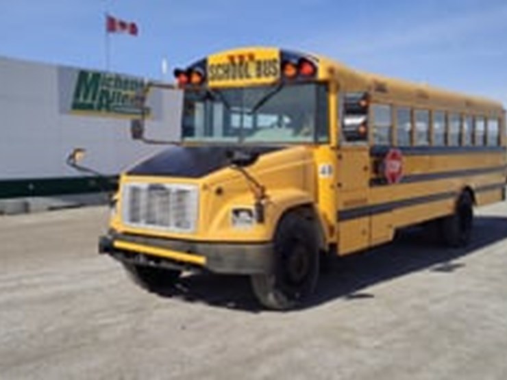 2006-freightliner-fs65-image-5