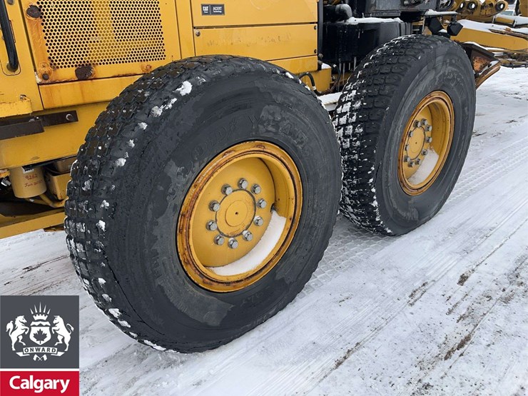 2011-caterpillar-140m-image-11