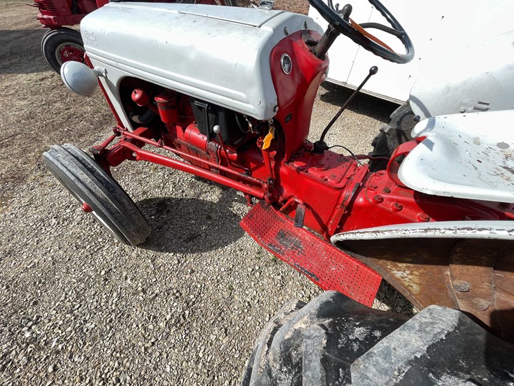 1948-ford-8n-image-12