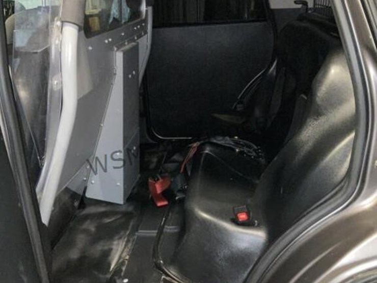 2012-chevrolet-tahoe-image-24