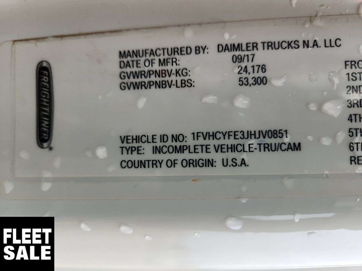 2018-freightliner-m2-106-image-5
