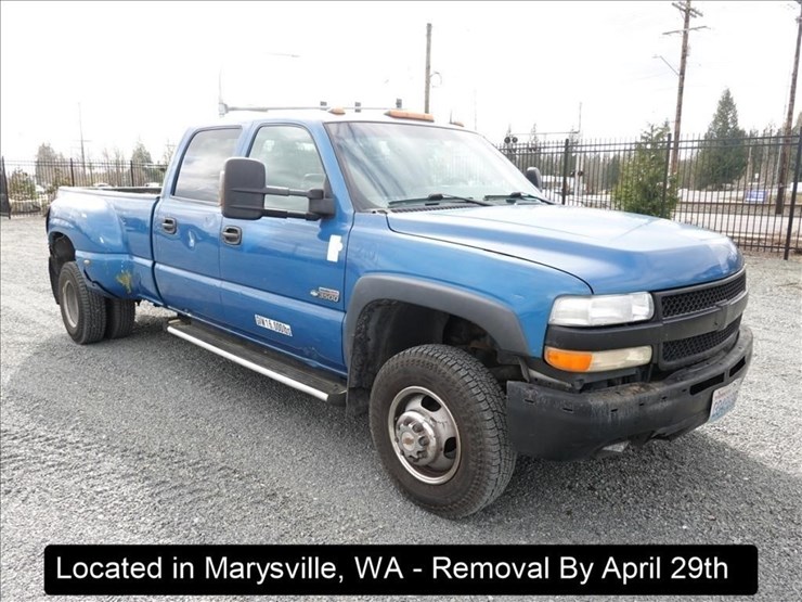 2002-chevrolet-3500-image-17