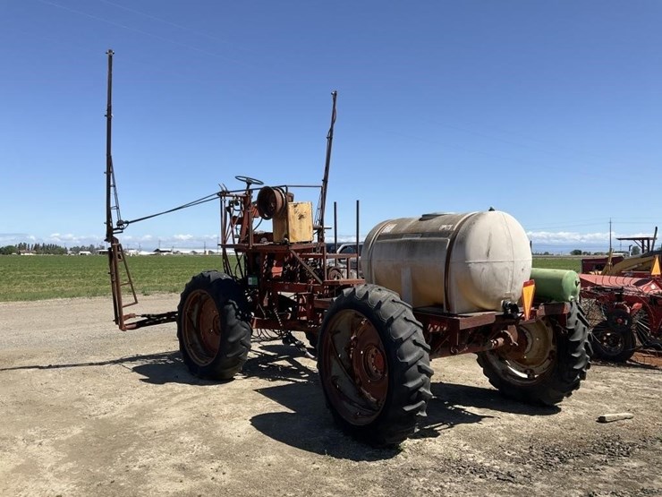 danzig-300g-poly-tank-s.p.-articulating-sprayer-image-4