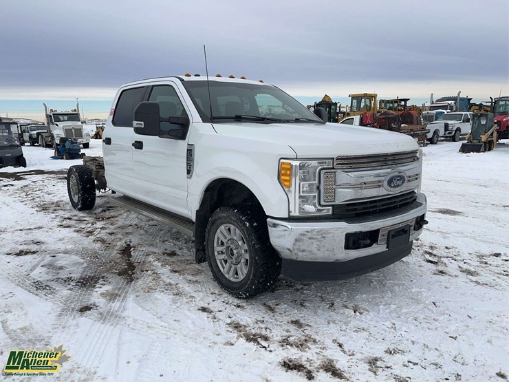 2017-ford-f350-image-2
