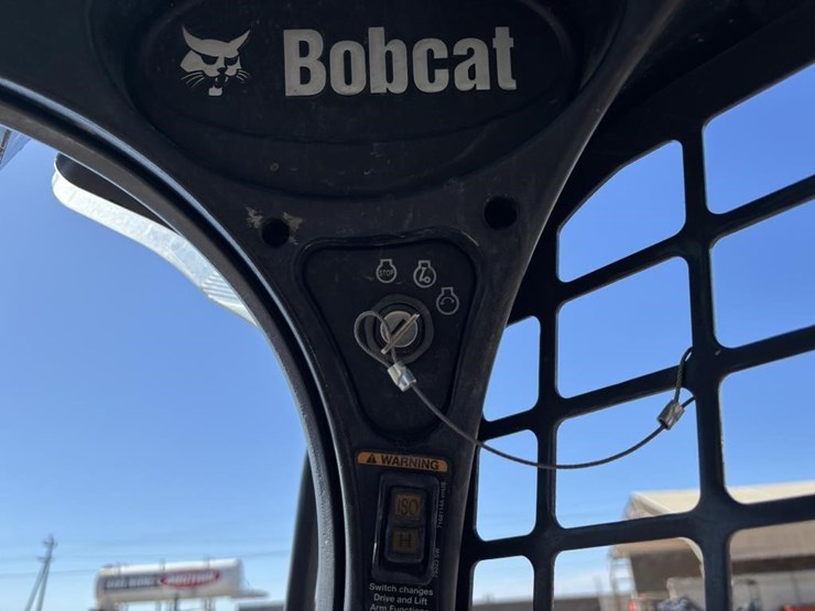2020-bobcat-s550-image-27