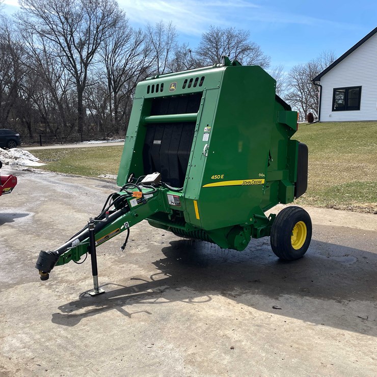 #142 • John Deere Round Baler (Stoughton, WI)
