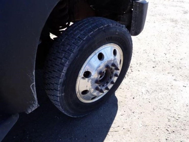 2016-ford-f550-xlt-image-44