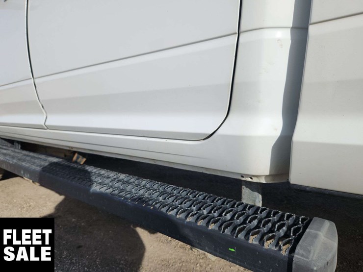 2018-dodge-3500-image-42