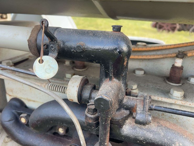 brand-new-never-used-1925-fordson-tractor-image-23