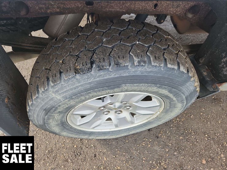 2018-chevrolet-silverado-1500-image-13