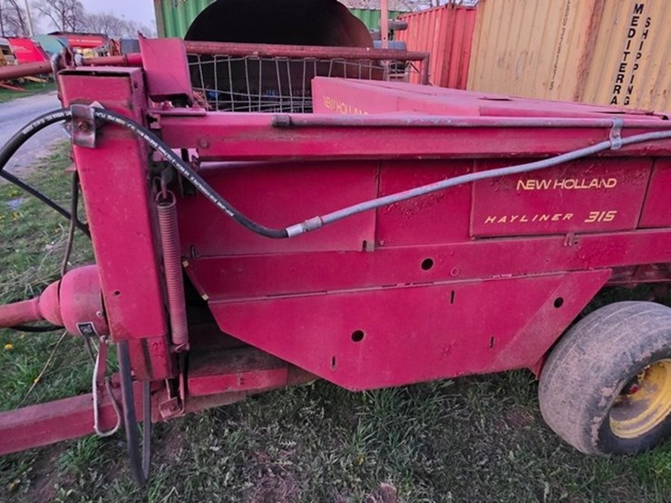 new-holland-315-image-27