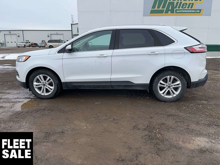 2019-ford-edge-sel-image-2
