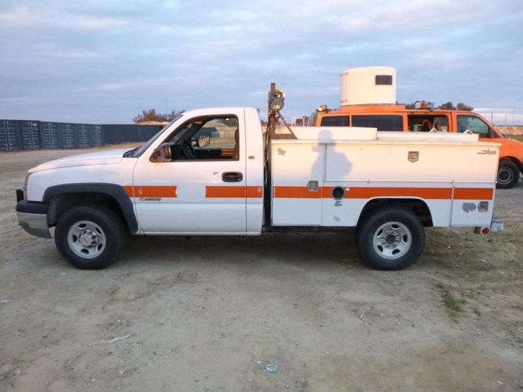 2003-chevrolet-2500-image-6