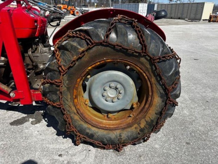 massey-ferguson-135-image-51