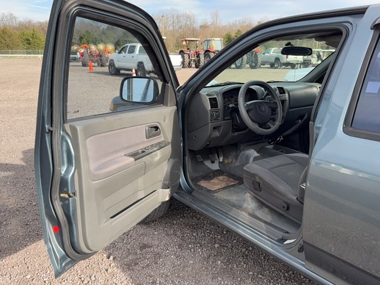 #4018-•-2006-gmc-z71-pickup-truck-image-16