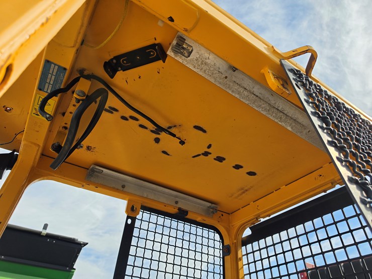 2007-dressta-td9m-image-9