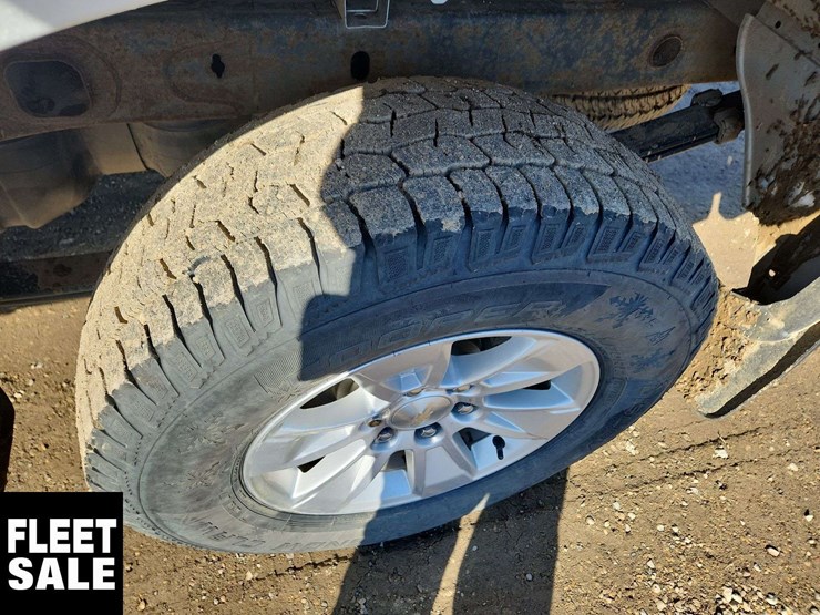 2022-chevrolet-silverado-1500-image-11