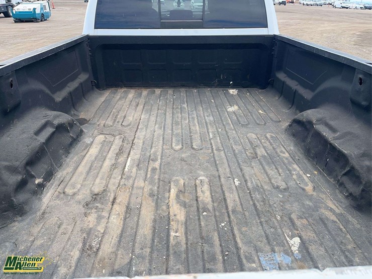 2014-dodge-2500-image-16