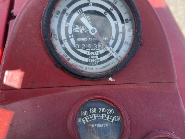 ford-tractor-image-16