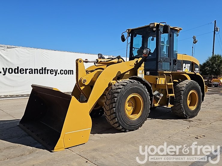 caterpillar-928g-image-1