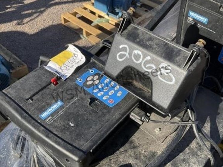 (2)-midtronics-battery-&-electrical-testers-image-3