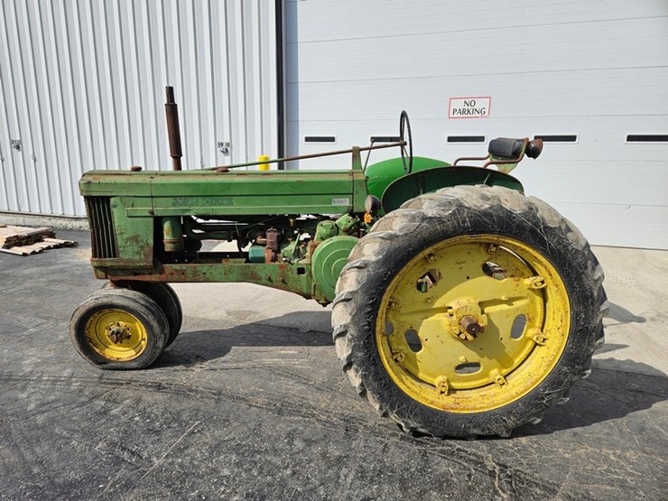 1953-john-deere-50-image-2