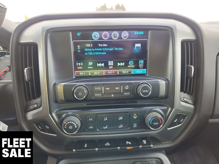 2016-chevrolet-silverado-3500hd-image-13