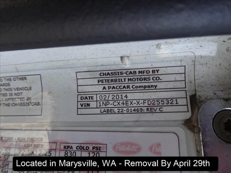 2015-peterbilt-567-image-29