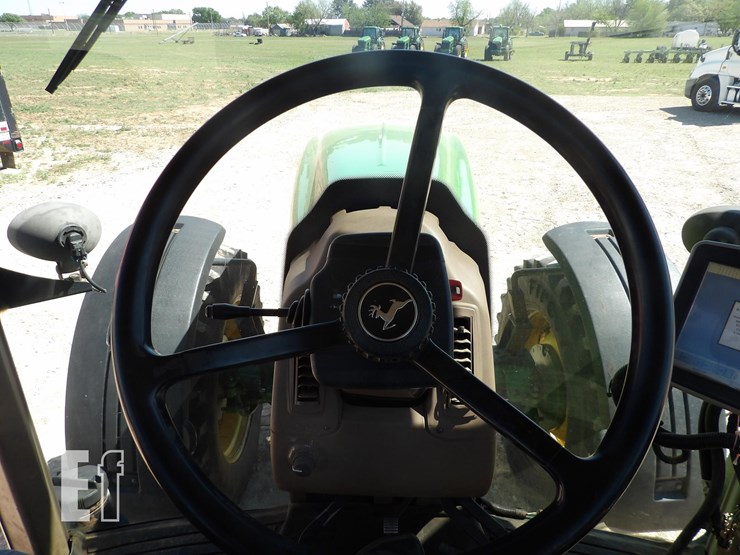 john-deere-8320-image-28