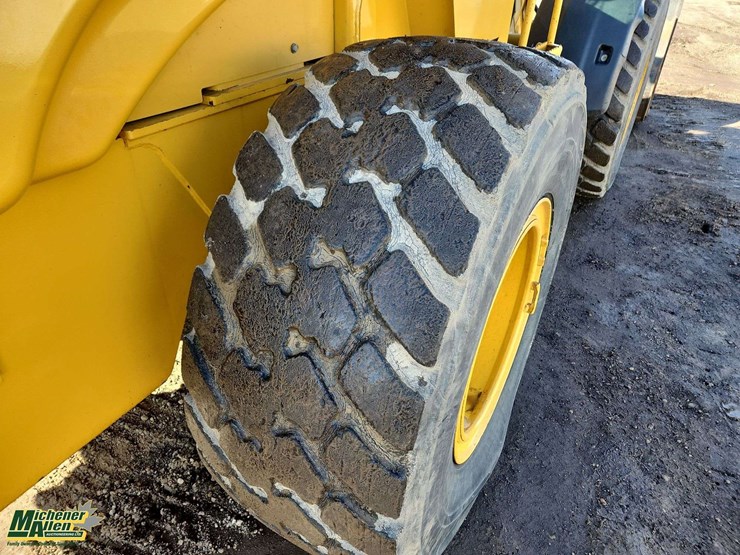 2005-caterpillar-924g-image-32