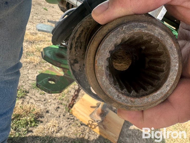 2014-john-deere-569-premium-image-9