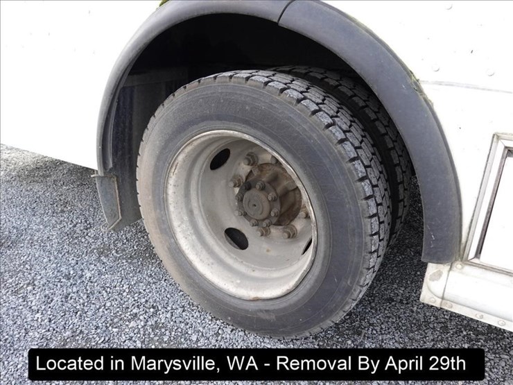 2008-freightliner-mt45-image-23