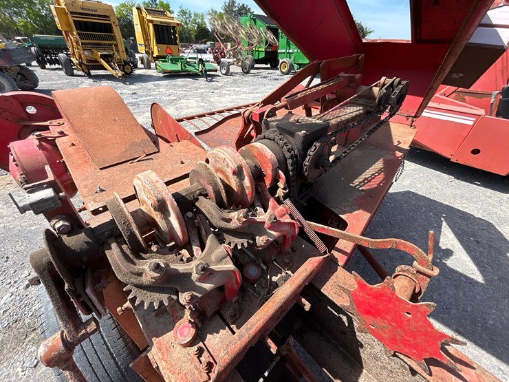 massey-ferguson-10-image-7