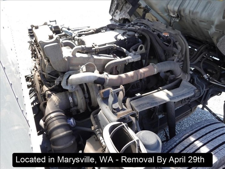 2014-isuzu-nqr-image-2