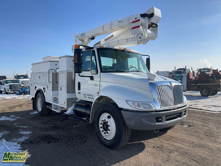 2006-international-durastar-4300-image-2