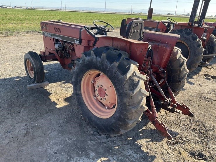 case-ih-585-image-2