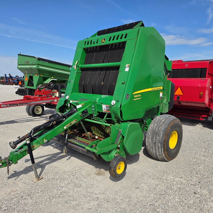 2019 JOHN DEERE 560M
