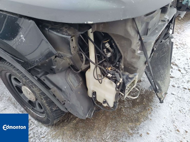 2017-ford-explorer-image-27