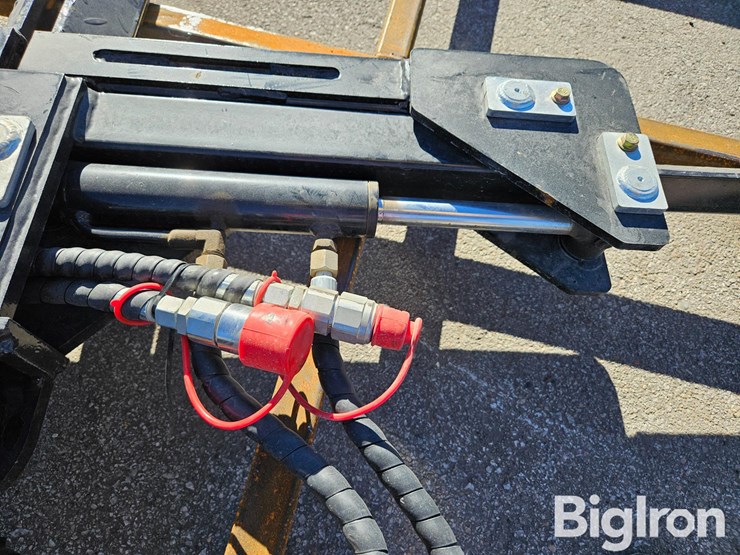 2026-massey-ferguson-730-image-15