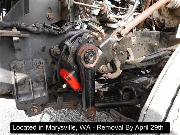 2001-international-4900-image-2