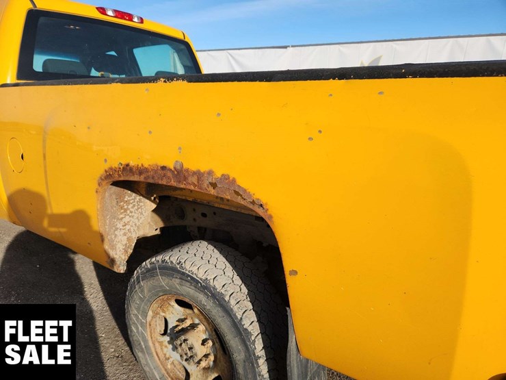 2012-chevrolet-silverado-2500hd-image-39