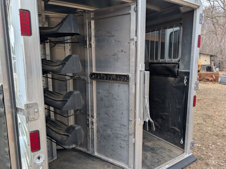 #282-•-2015-featherlite-29'-aluminum-gooseneck-horse-trailer-(wi-title)-(ridgeland,-wi)-image-32