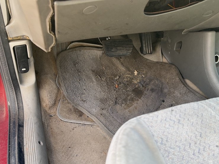 #4023-•-1999-ford-contour-sedan-image-17