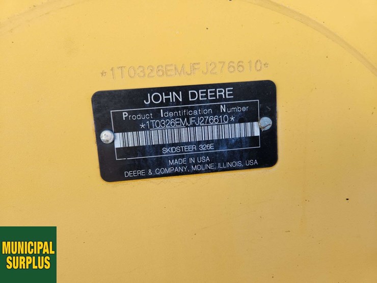 2015-deere-326e-image-31
