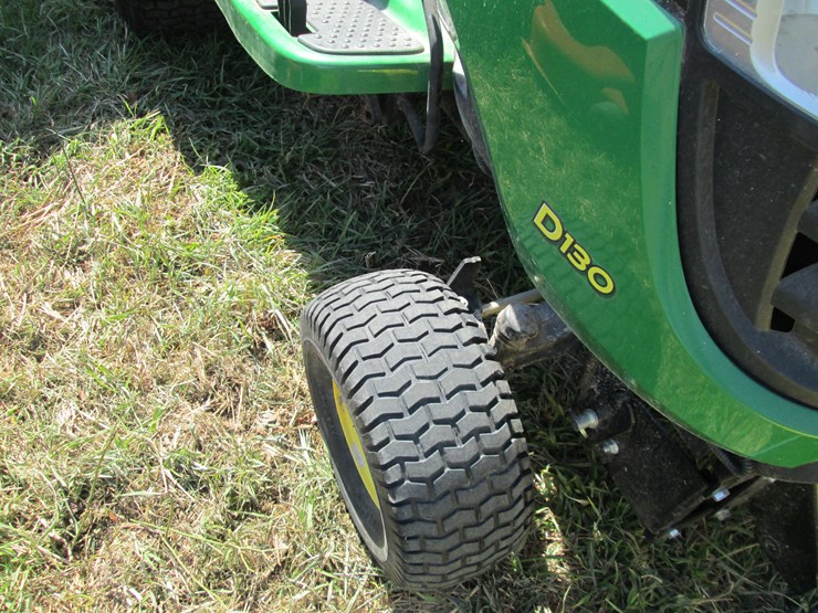 john-deere-d130-image-12